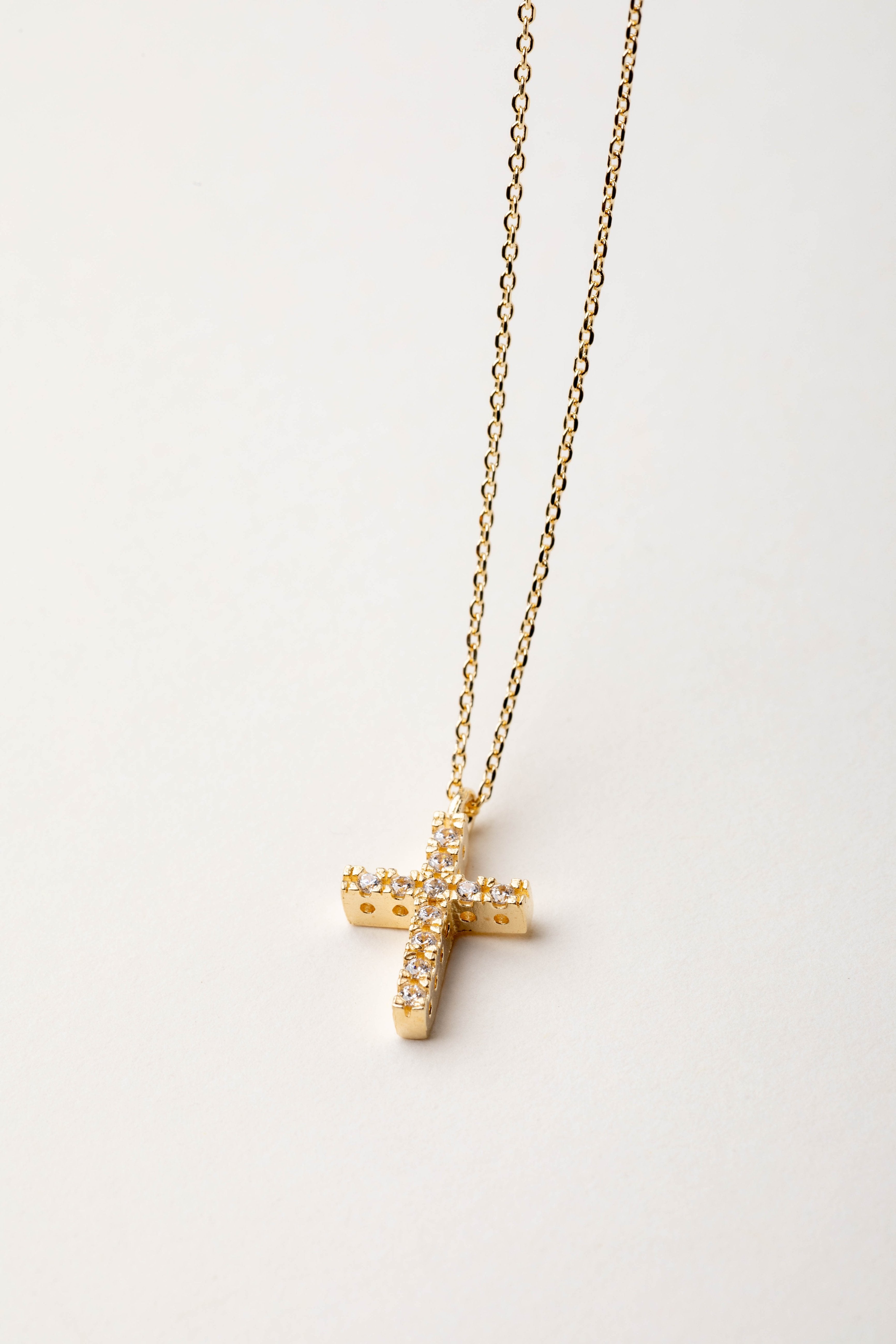 Collana croce zirc.