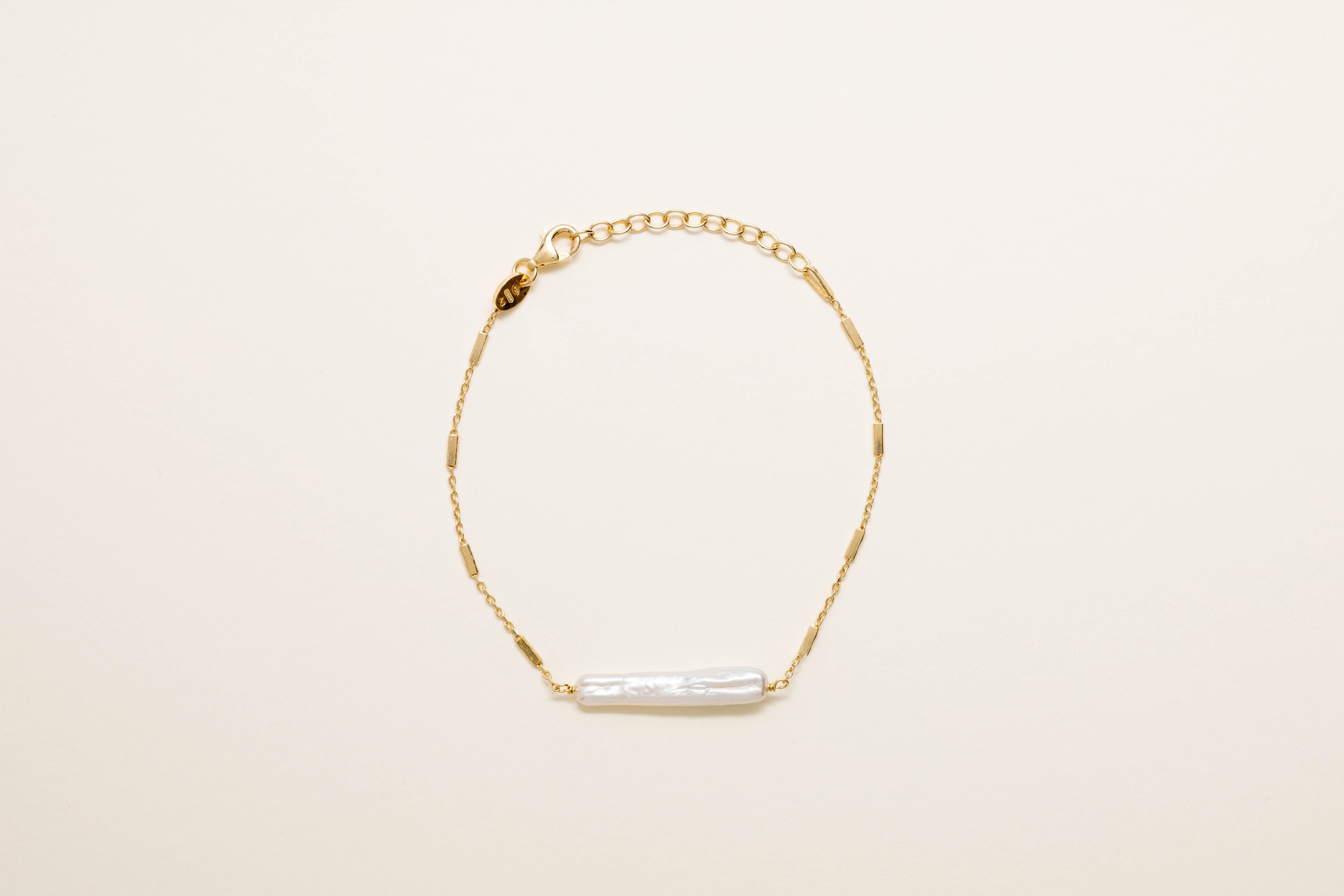Bracciale catena e perle allungate