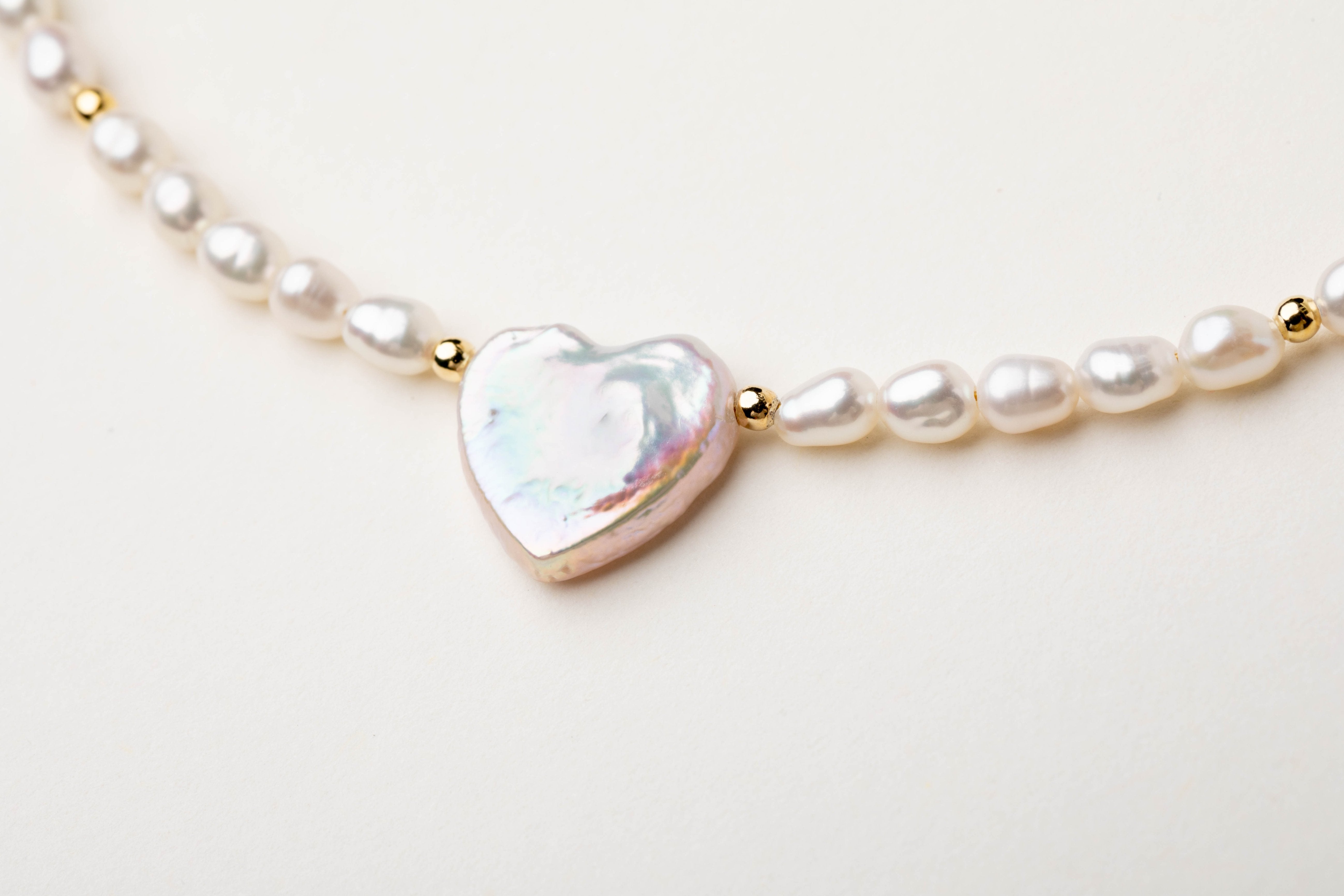 Collana perle con cuore centrale 40+4CM