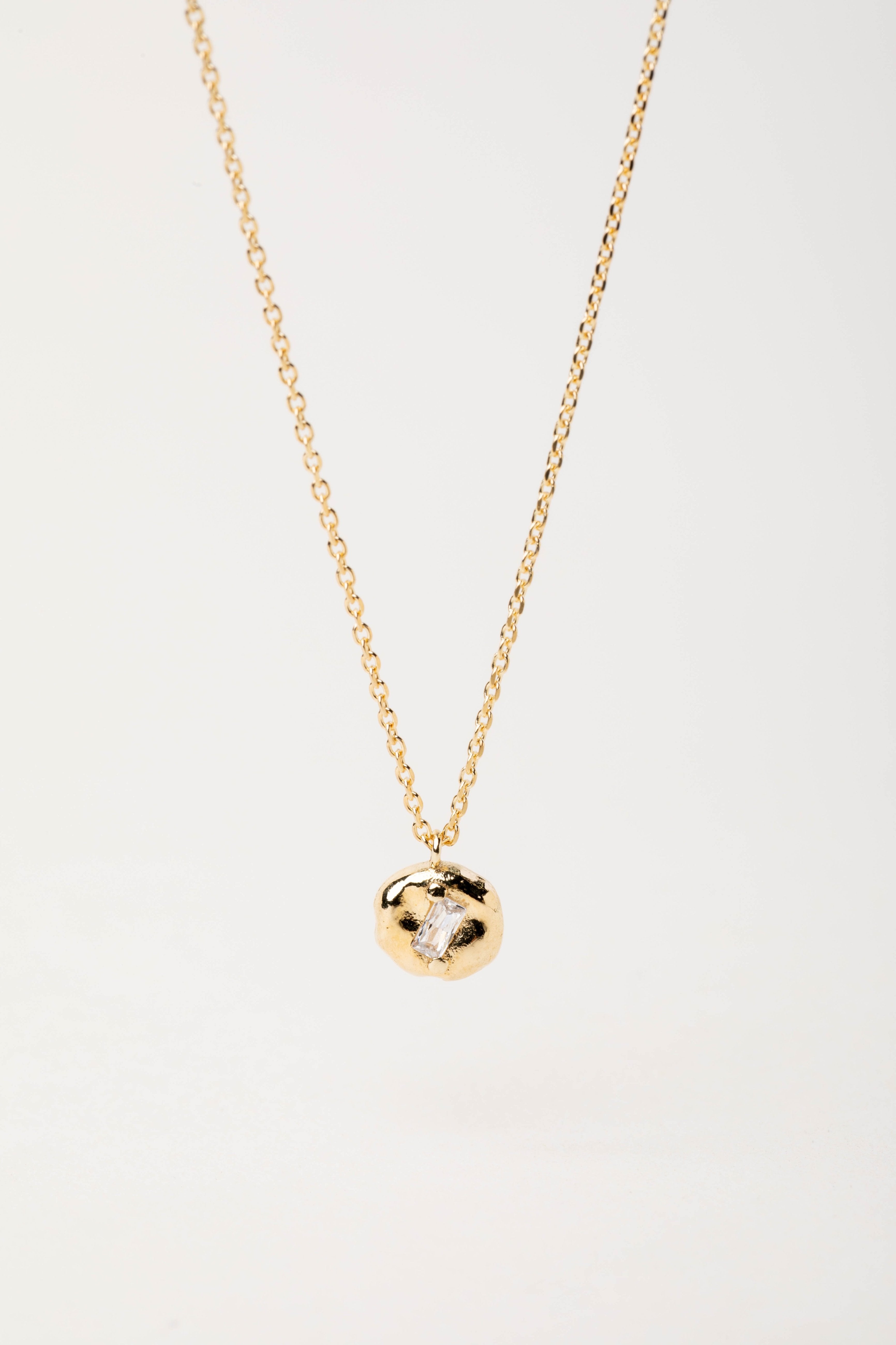 Collana tondo centrale con zircone 40+4C