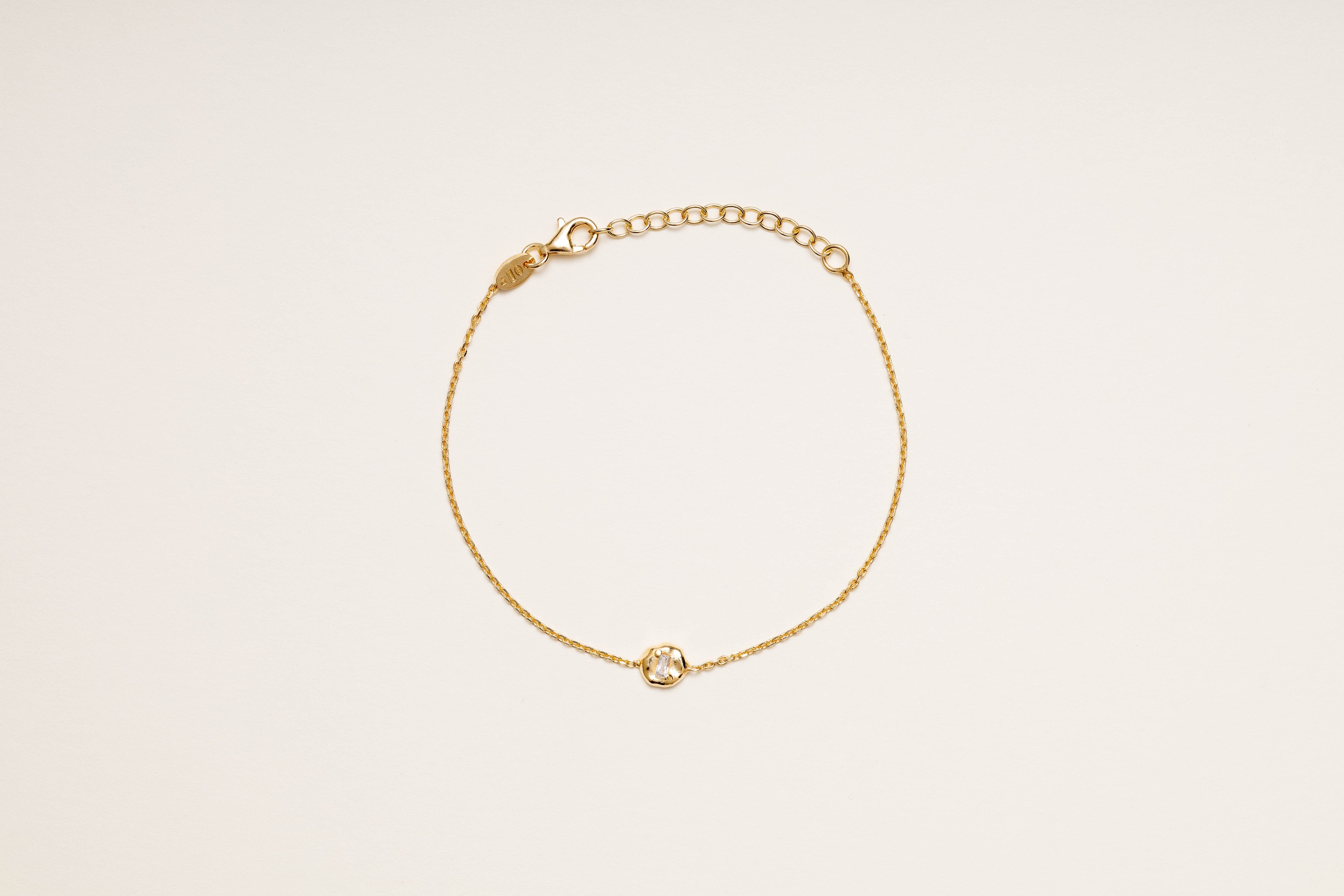Bracciale tondo centrale con zircone