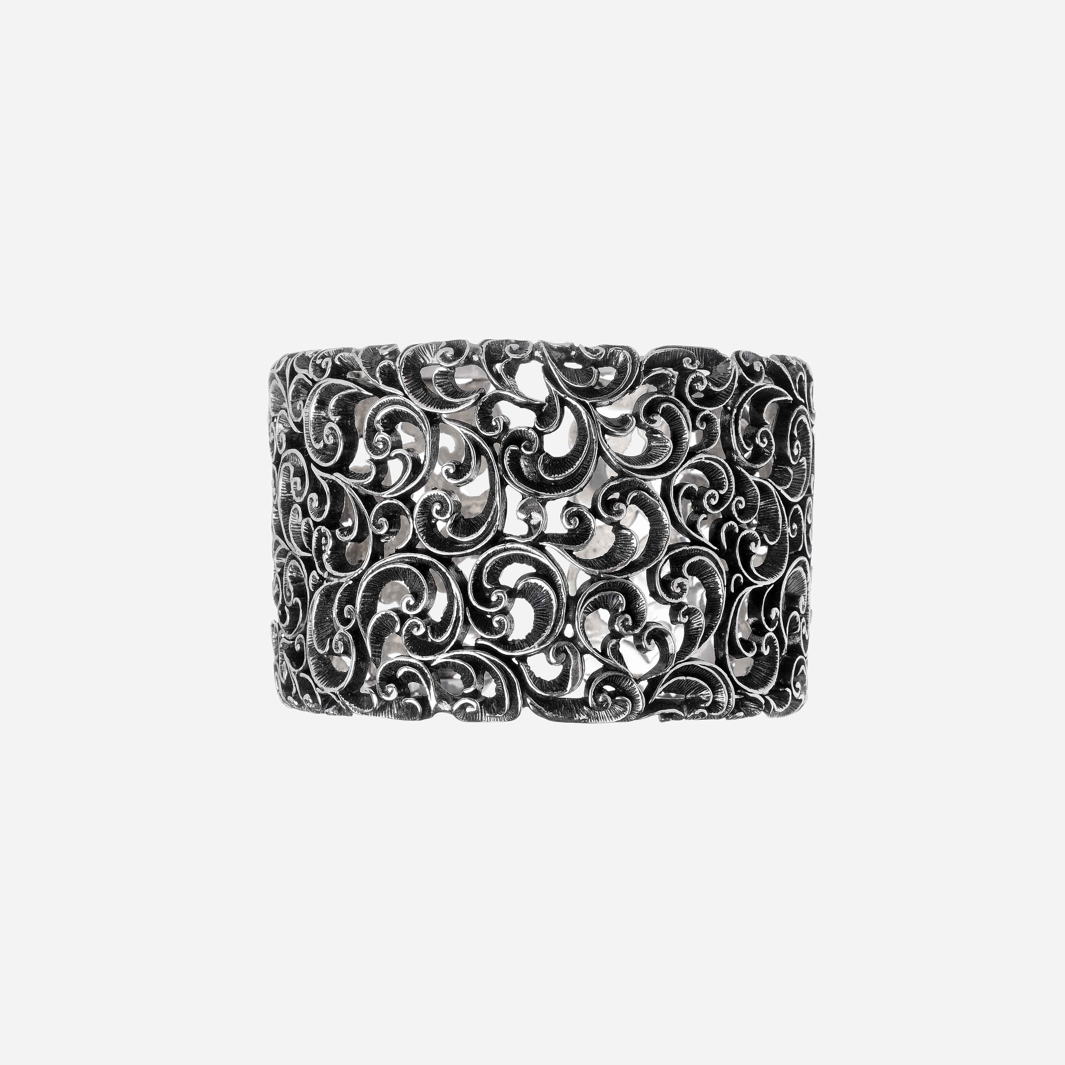 BRACCIALE A MANETTA IN ARGENTO INTAGLIATO GRANDE CON APERTURA LATERALE