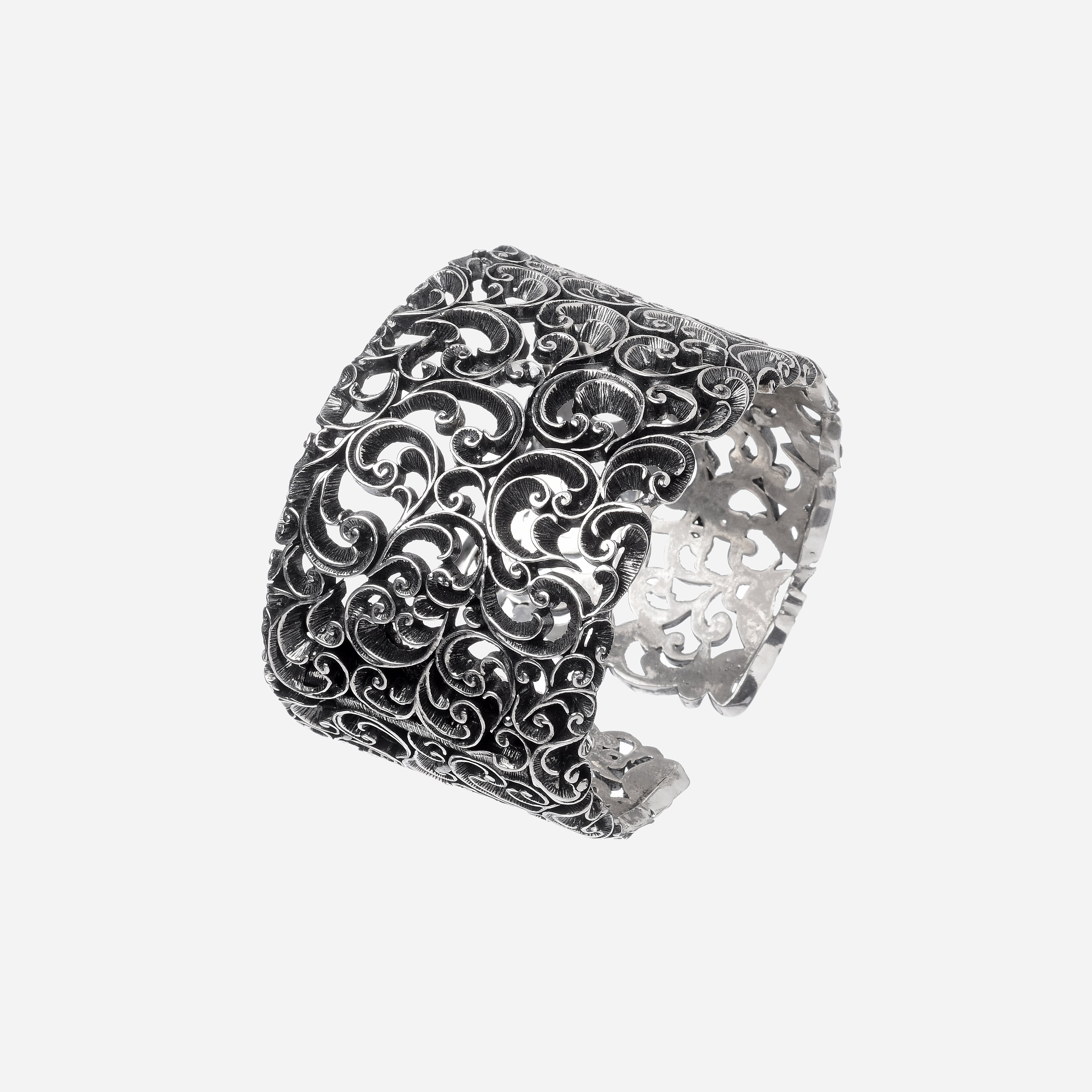 BRACCIALE A MANETTA IN ARGENTO INTAGLIATO GRANDE CON APERTURA LATERALE