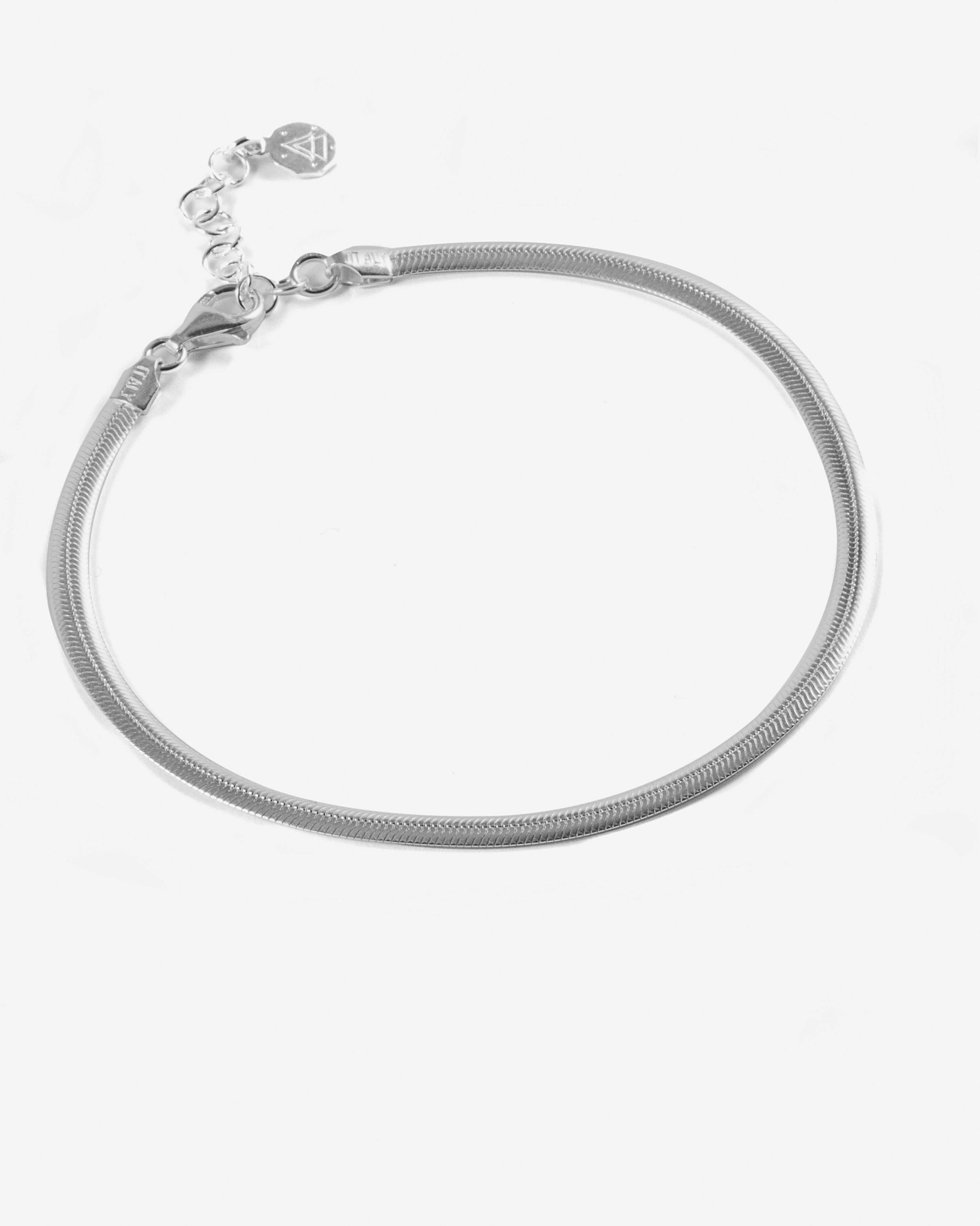 CAVIGLIERA MAGIC / ARGENTO LUCIDO
