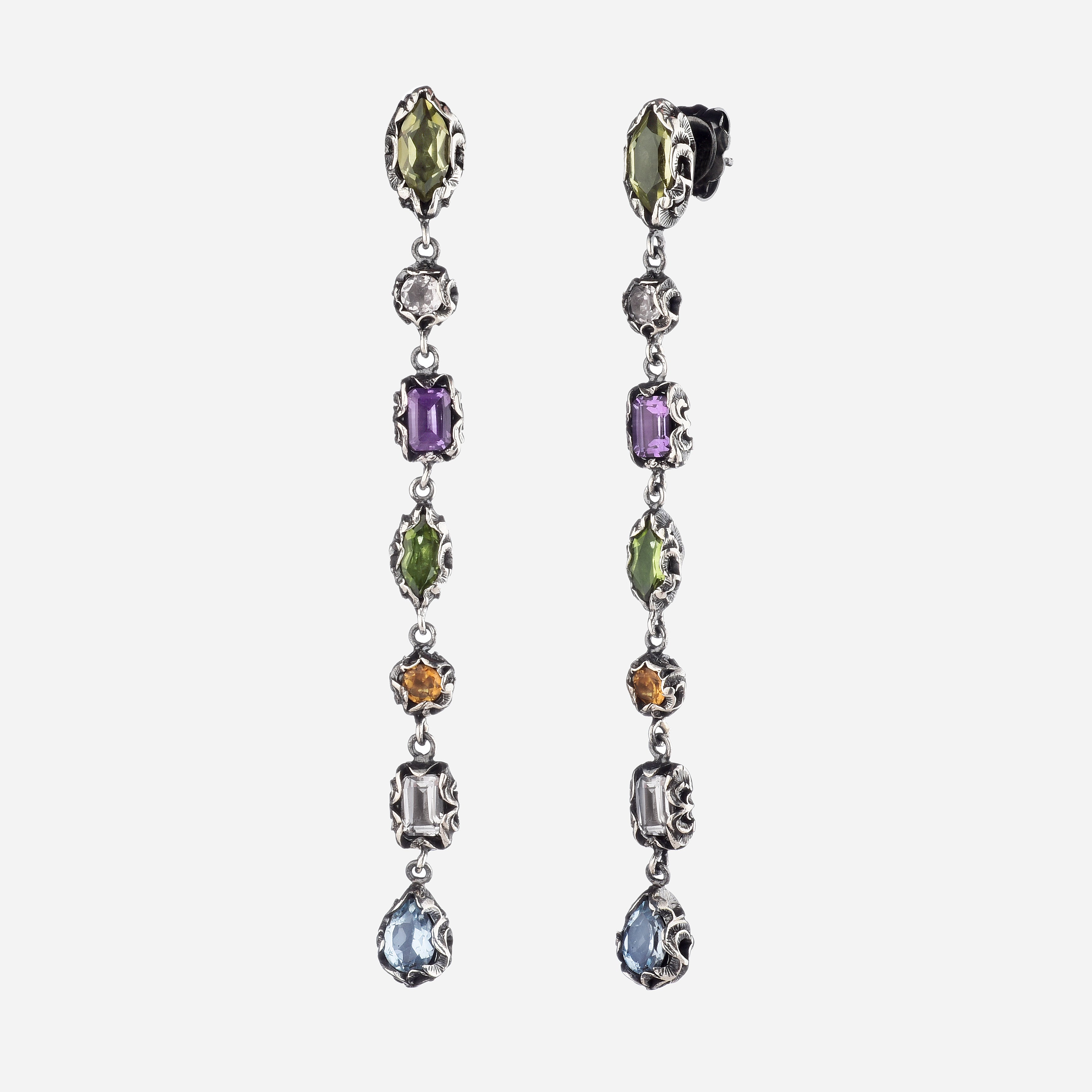 ORECCHINO IN ARGENTO INTAGLIATO CON SETTE PIETRE TAGLIO MISTO